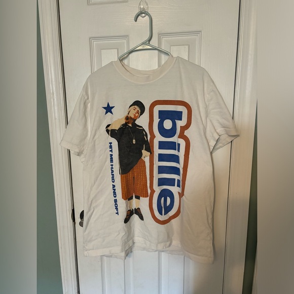BILLIE EILISH HIT ME HARD AND SOFT TOUR MERCH T SHIRT - Picture 2 of 2